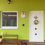 Arvisura Vendeghazak Family And Pet Friendly Zsombo