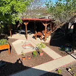 Arvisura Vendeghazak Family And Pet Friendly Apartmán Zsombo