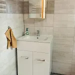 Arvisura Vendeghazak Family And Pet Friendly *