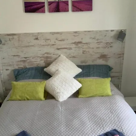 Arvisura Vendeghazak Family And Pet Friendly Zsombo