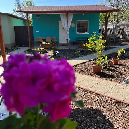 Arvisura Vendeghazak Family And Pet Friendly * Zsombo