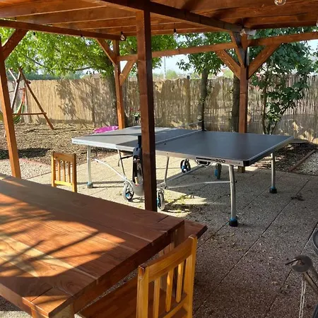 Arvisura Vendégházak Apartman *