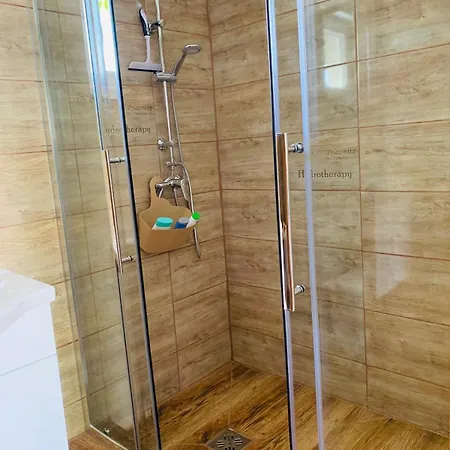 Apartman Arvisura Vendégházak Zsombó